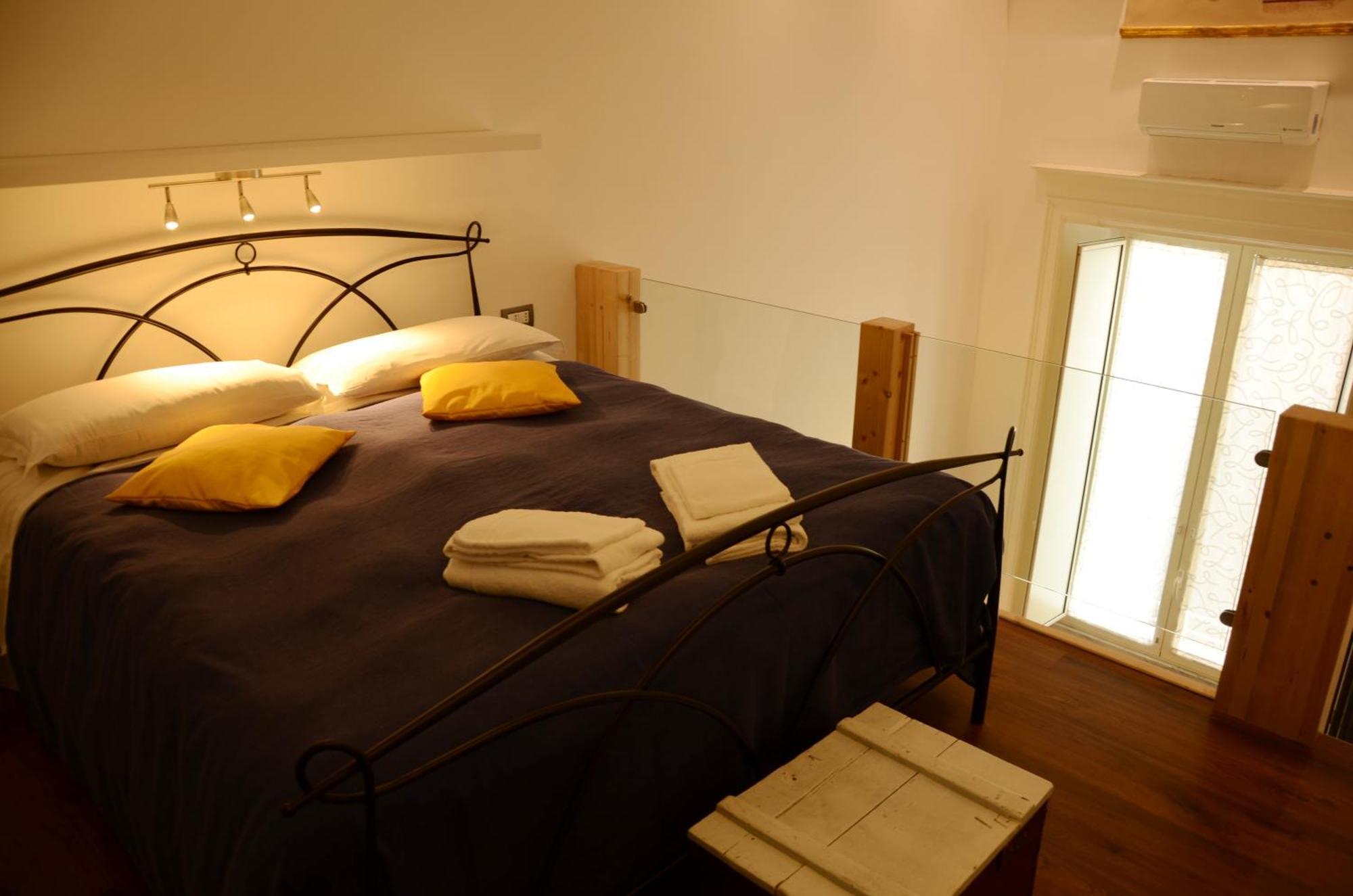 Casa Cesira Incentro Hotel Napoli Ngoại thất bức ảnh